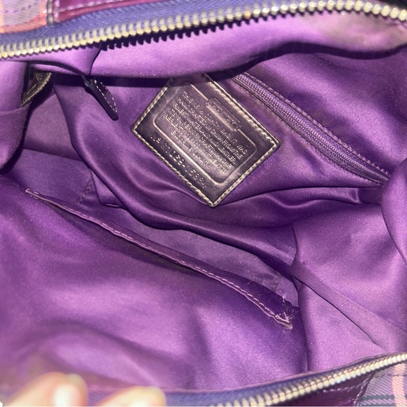 Coach Purple Shoulder Bag with Glossy Finish poppy plaid - Picture 4 of 7